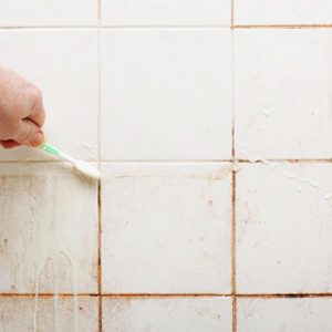 Cómo limpiar las juntas del suelo