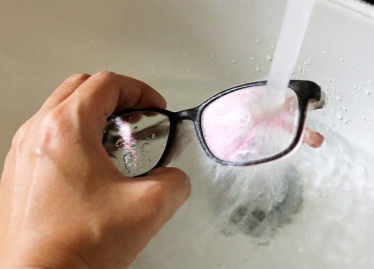 Limpiar gafas