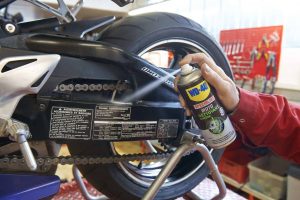 Limpiar cadena moto