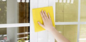 Cómo limpiar el aluminio de las ventanas