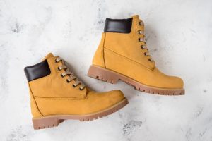 Cómo limpiar botas de piel